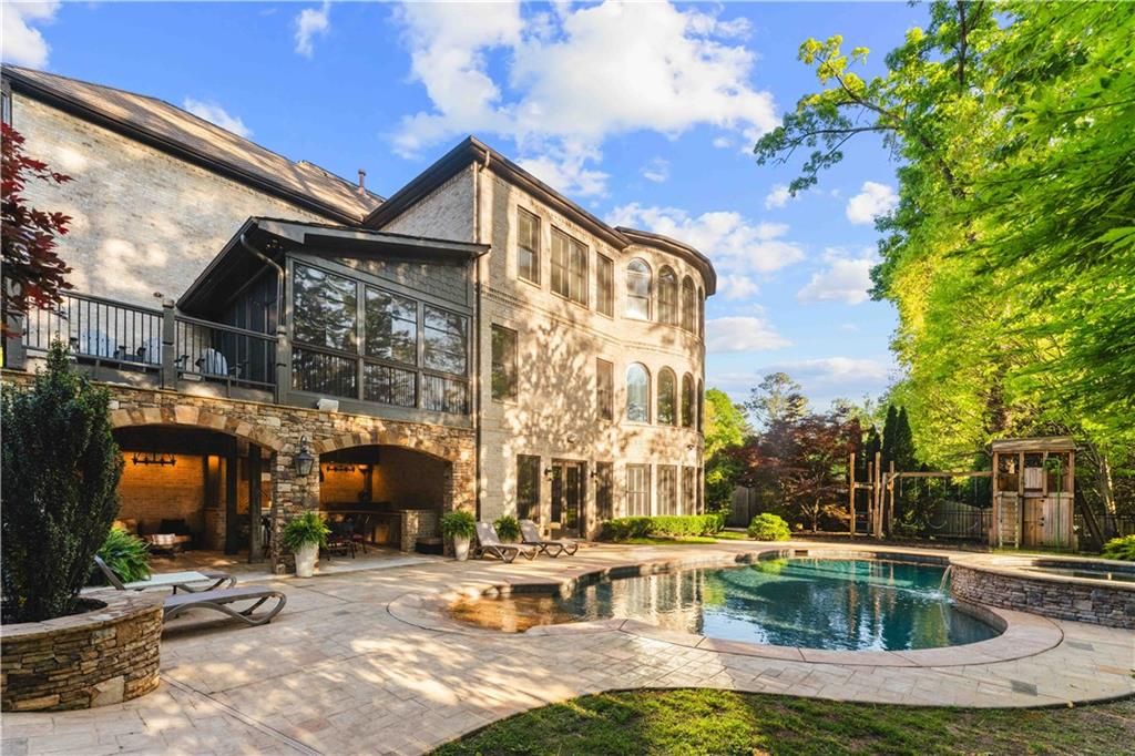 Image 84 of property listing at 1686 Montcliff Court, Decatur, GA 30033