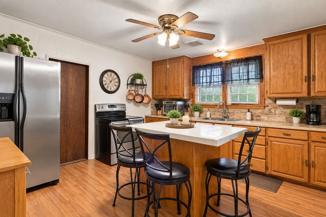 215 W Munson Street, Denison, TX 75020