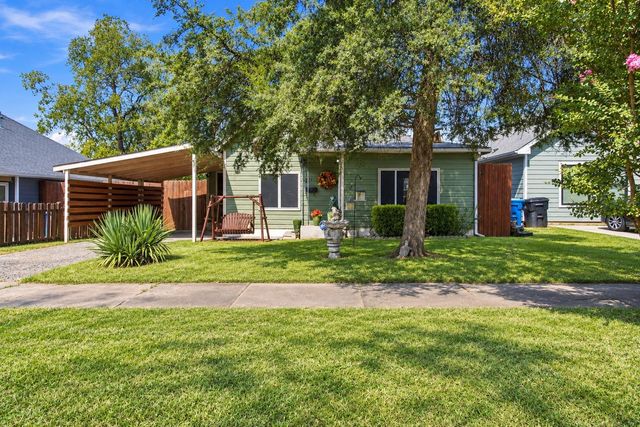 215 W Munson Street, Denison, TX 75020