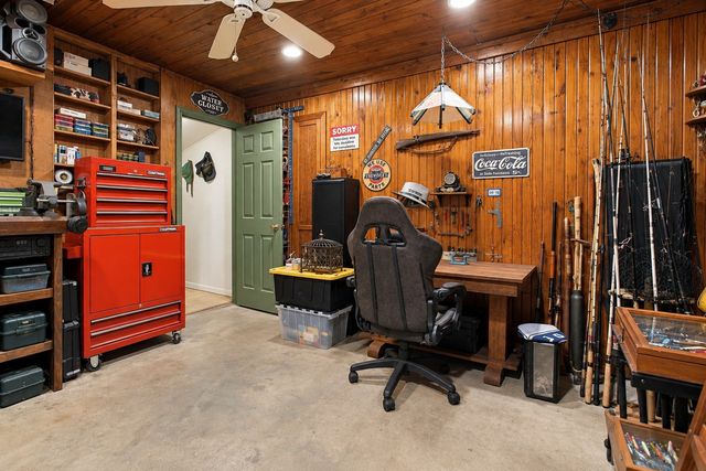 215 W Munson Street, Denison, TX 75020