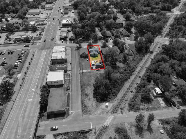 215 W Munson Street, Denison, TX 75020