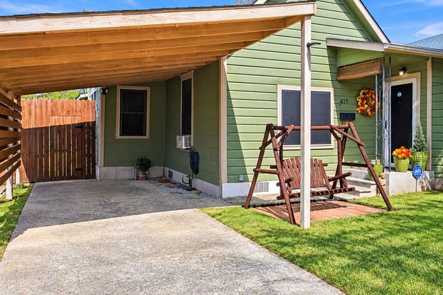 215 W Munson Street, Denison, TX 75020