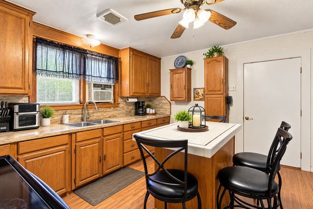 215 W Munson Street, Denison, TX 75020