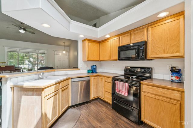 16845 Live Oak Place, Caldwell, ID 83607
