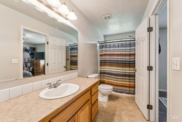 16845 Live Oak Place, Caldwell, ID 83607