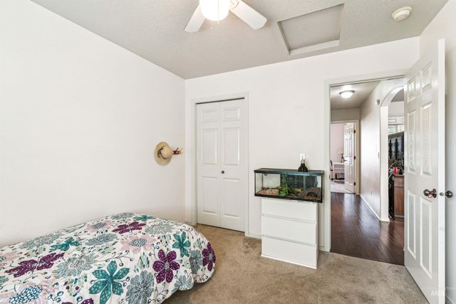 16845 Live Oak Place, Caldwell, ID 83607