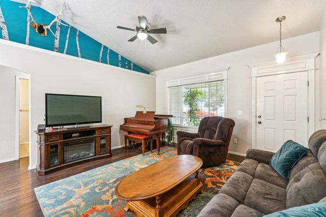 16845 Live Oak Place, Caldwell, ID 83607