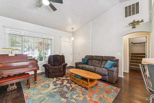 16845 Live Oak Place, Caldwell, ID 83607