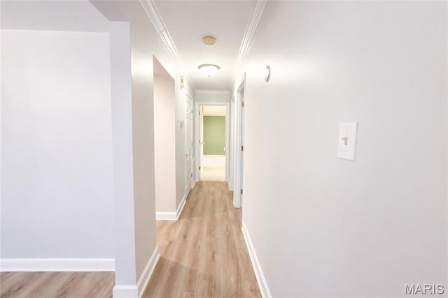 5107 Hollow Wood Court A, St Louis, MO 63128