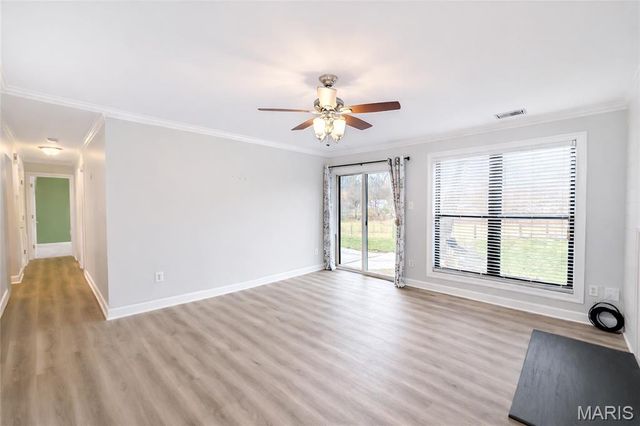 5107 Hollow Wood Court A, St Louis, MO 63128