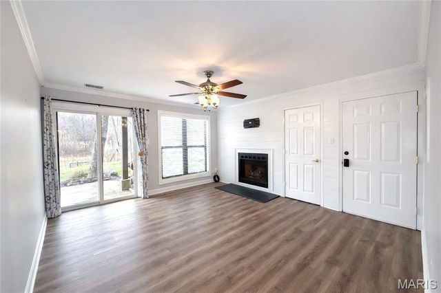 5107 Hollow Wood Court A, St Louis, MO 63128