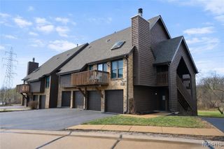 5107 Hollow Wood Court A, St Louis, MO 63128