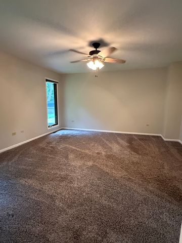 334 Panama Avenue, Hampshire, IL 60140
