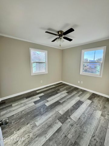 1506 Pennsylvania Avenue, Lynn Haven, FL 32444