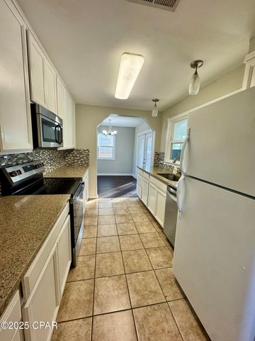 1506 Pennsylvania Avenue, Lynn Haven, FL 32444