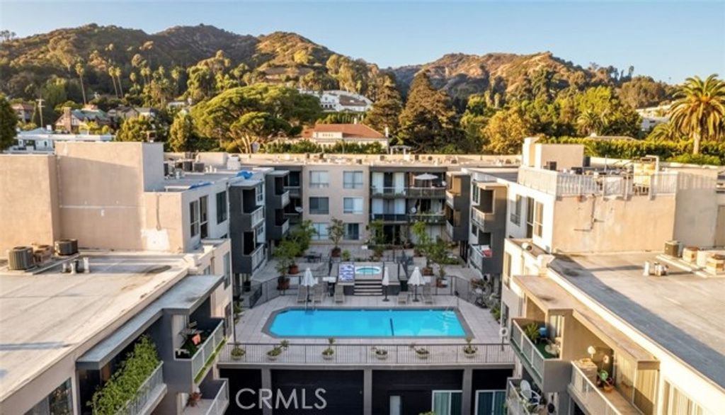 1745 Camino Palmero 537, Los Angeles, CA 90046