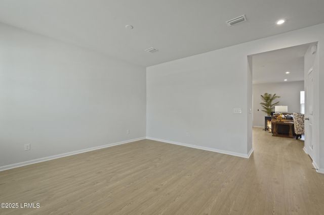 1125 Salem Bay Drive, Beaufort, SC 29902