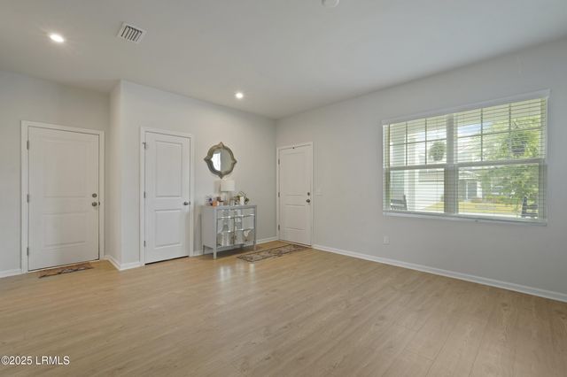 1125 Salem Bay Drive, Beaufort, SC 29902