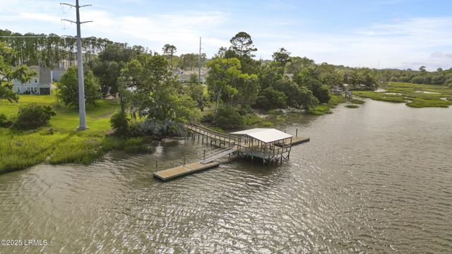 1125 Salem Bay Drive, Beaufort, SC 29902