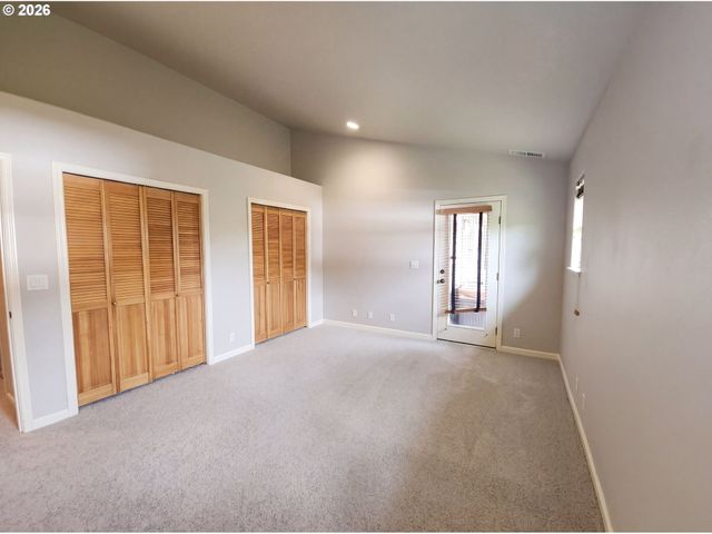 1310 WILLOW St, Junction City, OR 97448