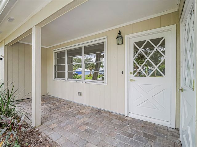 612 Bayharbor Terrace, Sebastian, FL 32958