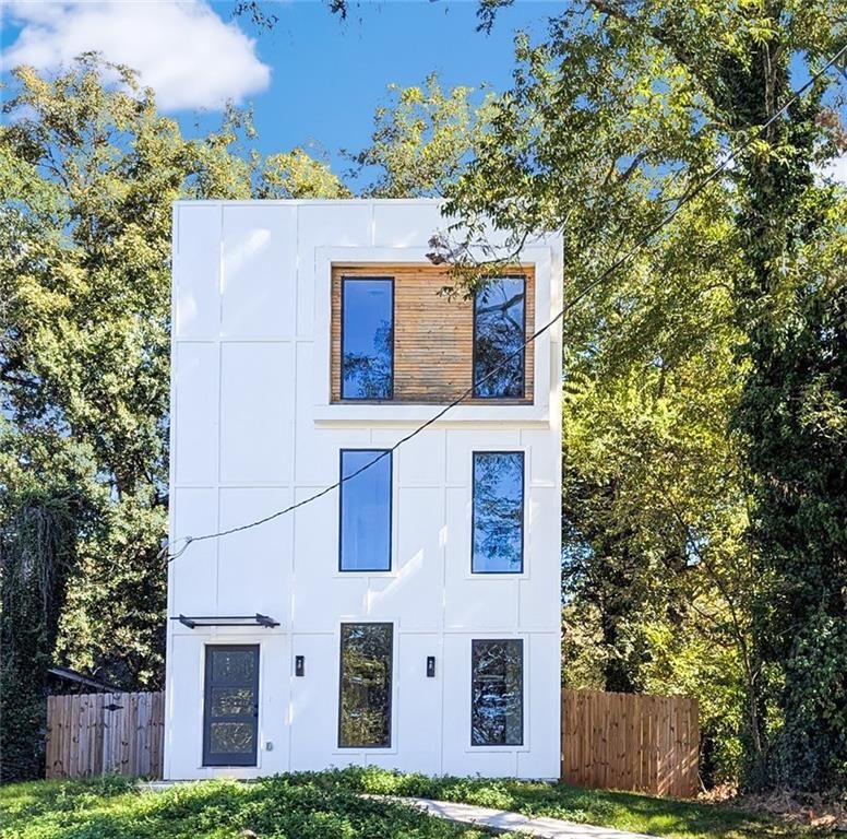 1052 Windsor SW Street, Atlanta, GA 30310