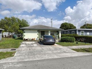 2581 NW 15th Court, Fort Lauderdale, FL 33311