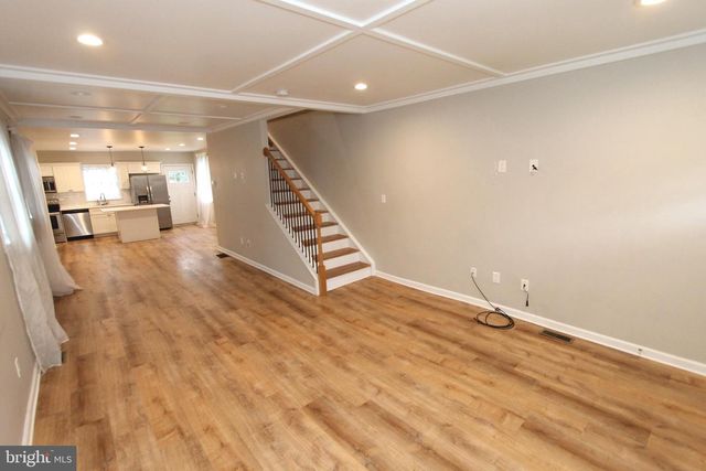 1807 PARKVIEW AVE, Bristol, PA 19007