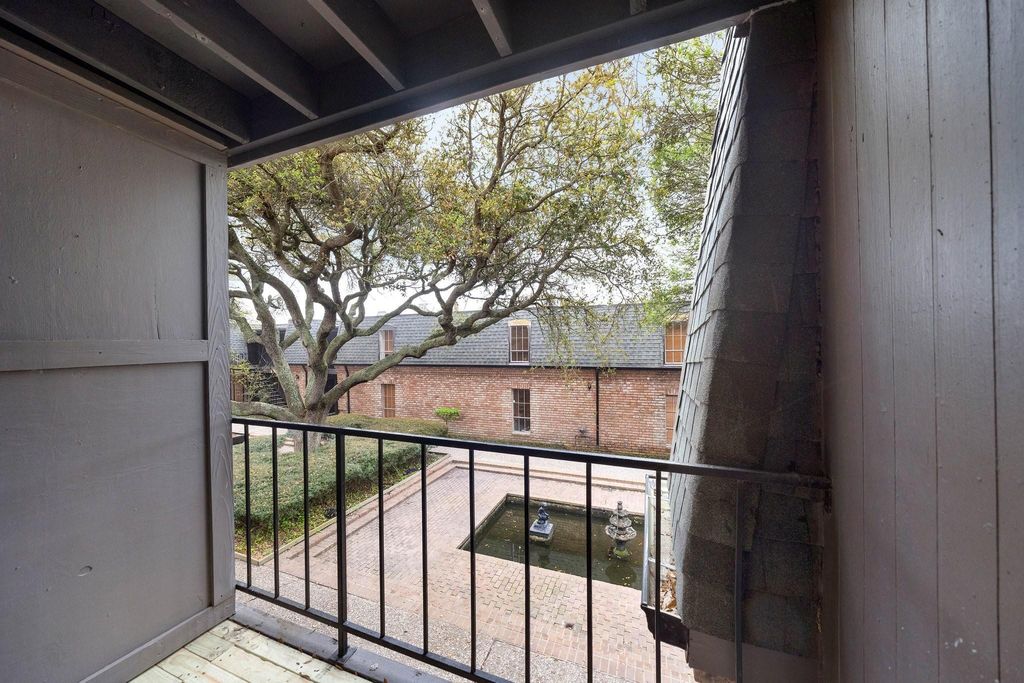 711 Holiday Drive 72, Galveston, TX 77550