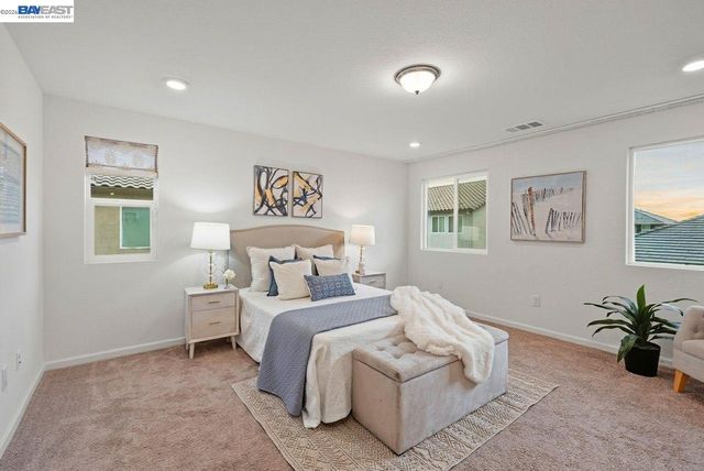 1444 Meridian St, Manteca, CA 95337