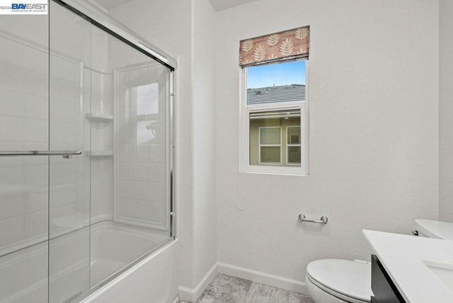 1444 Meridian St, Manteca, CA 95337