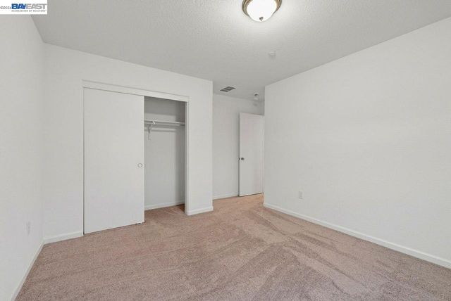 1444 Meridian St, Manteca, CA 95337