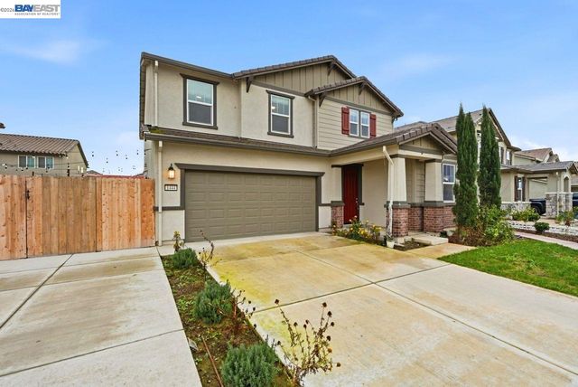 1444 Meridian St, Manteca, CA 95337