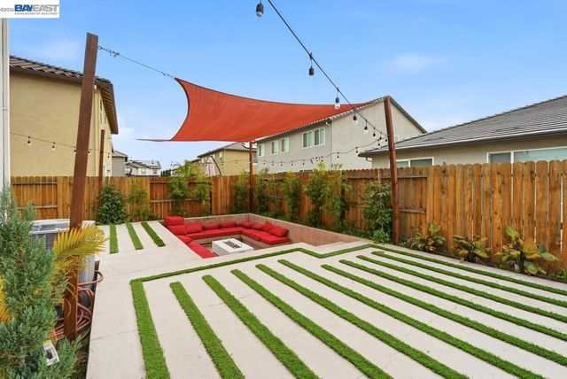 1444 Meridian St, Manteca, CA 95337