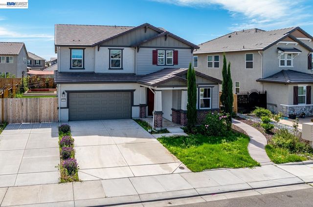 1444 Meridian St, Manteca, CA 95337