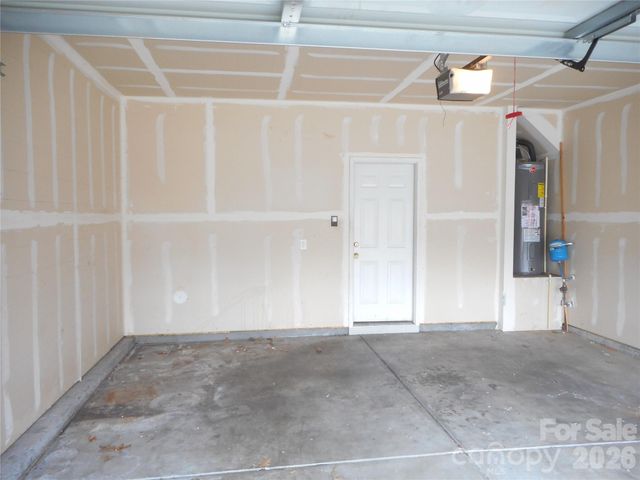 5860 Glassport Lane, Charlotte, NC 28210