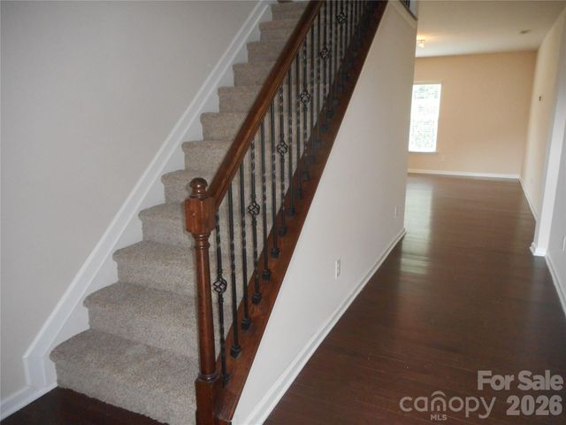 5860 Glassport Lane, Charlotte, NC 28210