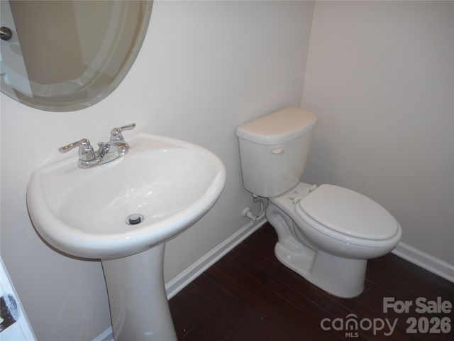 5860 Glassport Lane, Charlotte, NC 28210