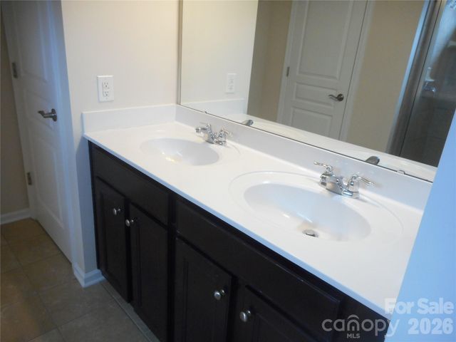 5860 Glassport Lane, Charlotte, NC 28210