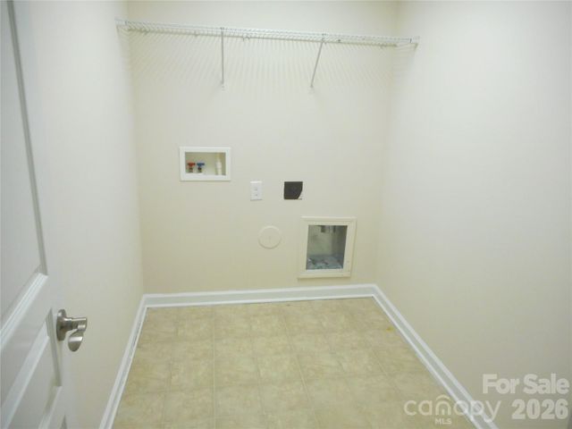 5860 Glassport Lane, Charlotte, NC 28210