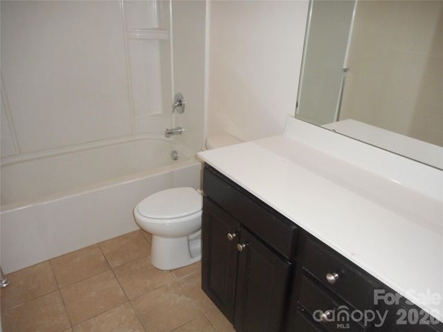 5860 Glassport Lane, Charlotte, NC 28210
