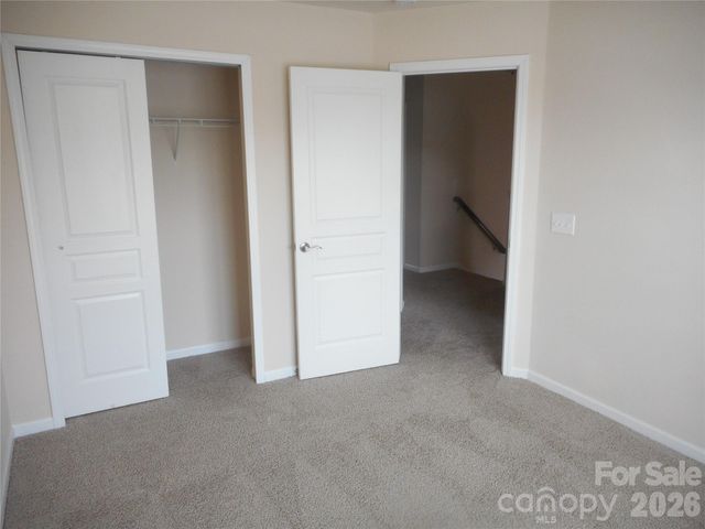 5860 Glassport Lane, Charlotte, NC 28210