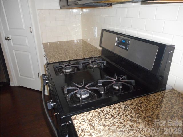 5860 Glassport Lane, Charlotte, NC 28210