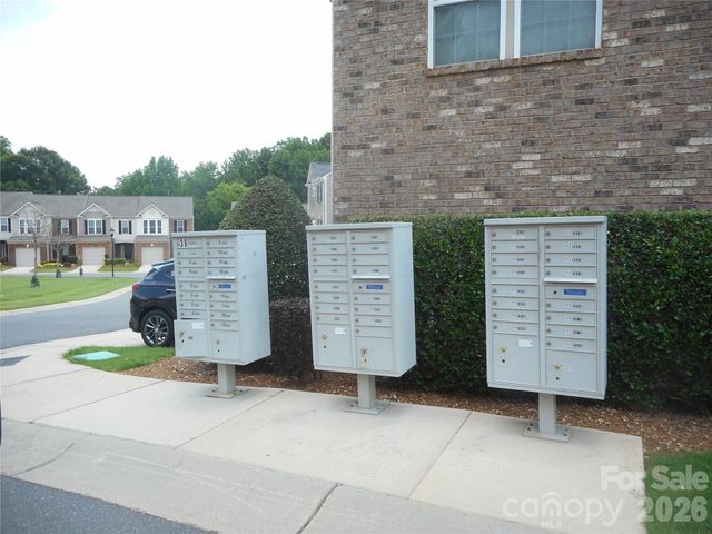 5860 Glassport Lane, Charlotte, NC 28210