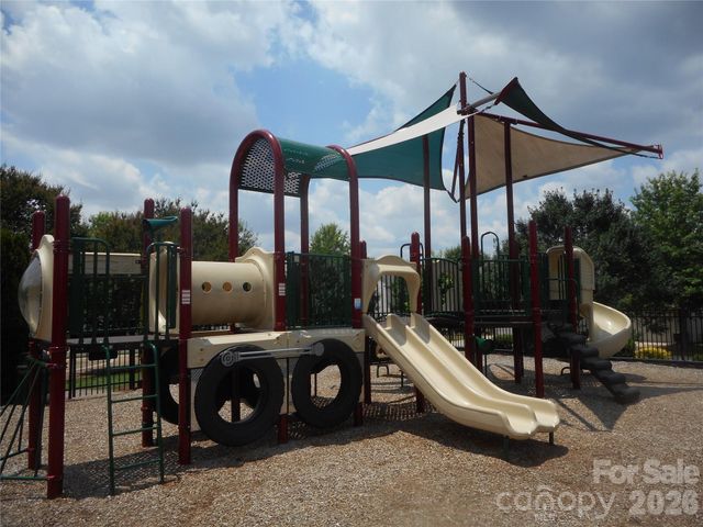 5860 Glassport Lane, Charlotte, NC 28210