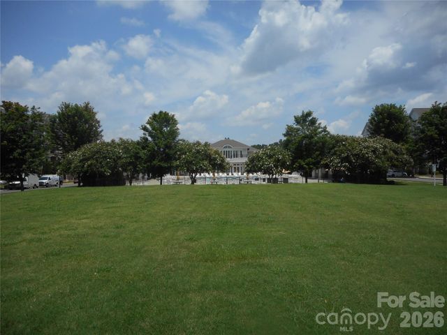 5860 Glassport Lane, Charlotte, NC 28210