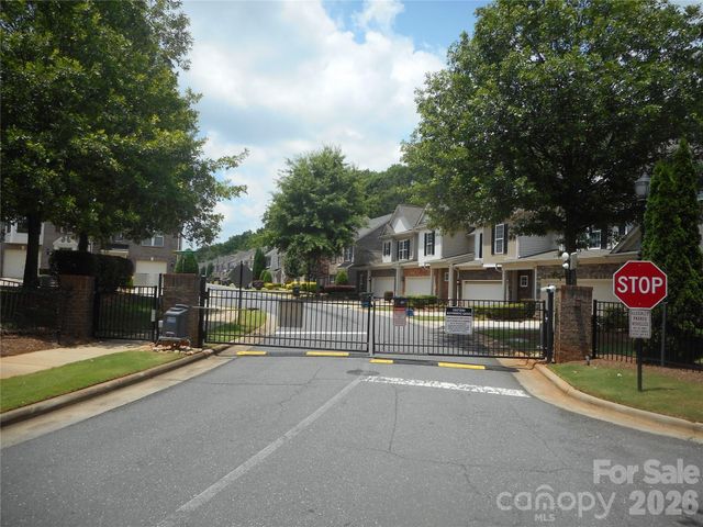 5860 Glassport Lane, Charlotte, NC 28210