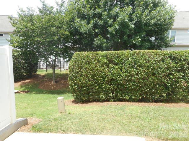 5860 Glassport Lane, Charlotte, NC 28210