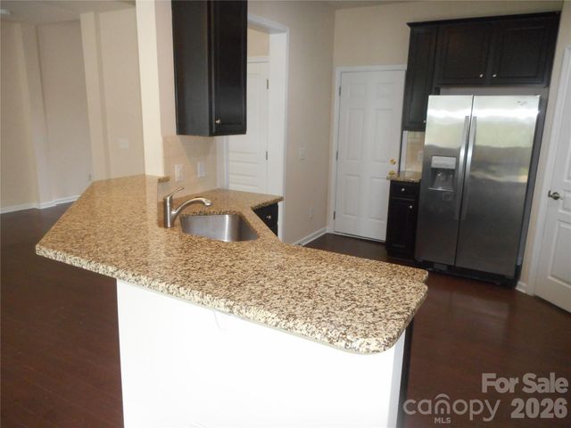 5860 Glassport Lane, Charlotte, NC 28210