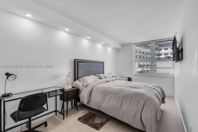 100 Lincoln Rd 539, Miami Beach, FL 33139